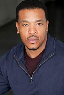 How tall is Russell Hornsby?